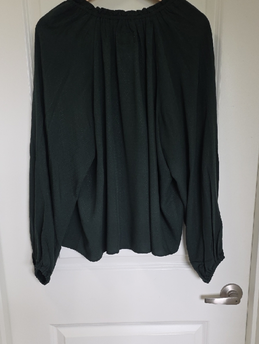 Old Navy Forest Green Long Sleeve V-Neck Peasant Top - Picture 6 of 6